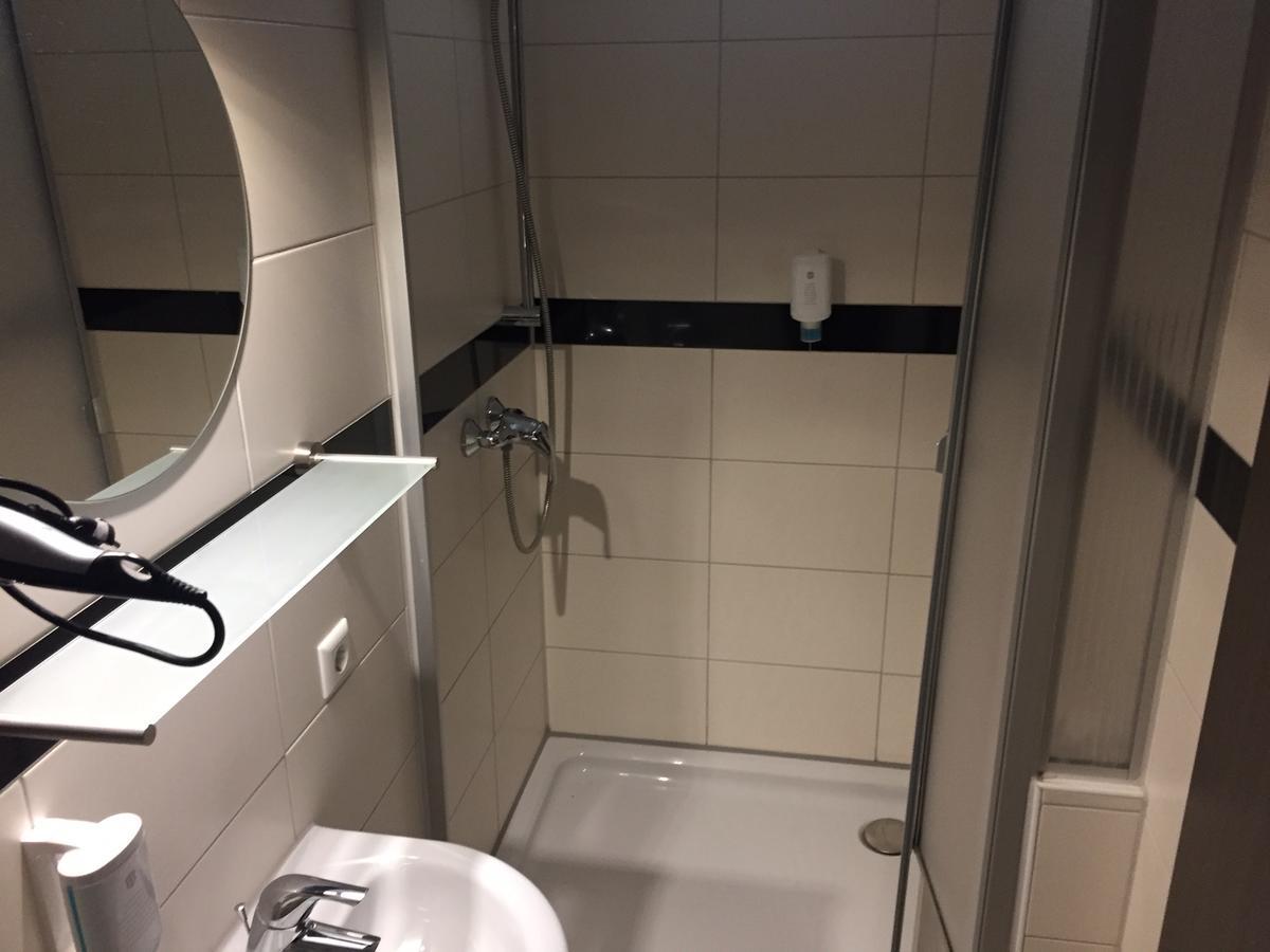 Hotel Ristorante Rostica Bad Urach Eksteriør billede